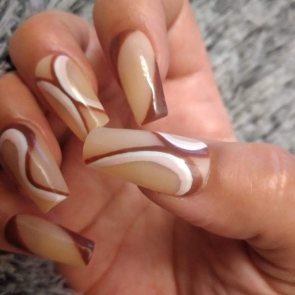 Nude/chocolate/vanilla swirl and  press on nails - Picture 6 of 10